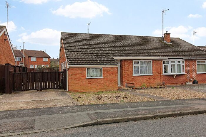 2 Bedroom Semi Detached Bungalow For Sale In Saltash Close, Little Hill, Wigston, LE18