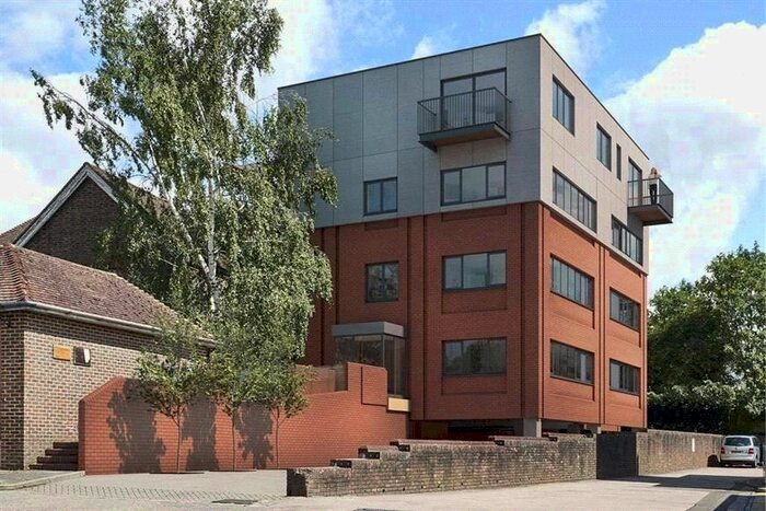 1 Bedroom Flat To Rent In London Road, East Grinstead, West Sussex, RH19