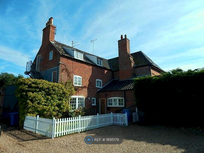 2 Bedroom Flat To Rent In Glebe Close, Lowestoft, NR32