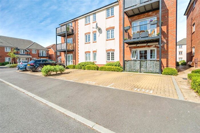 2 Bedroom Flat For Sale In Richard Road, Chichester, West Sussex, PO19