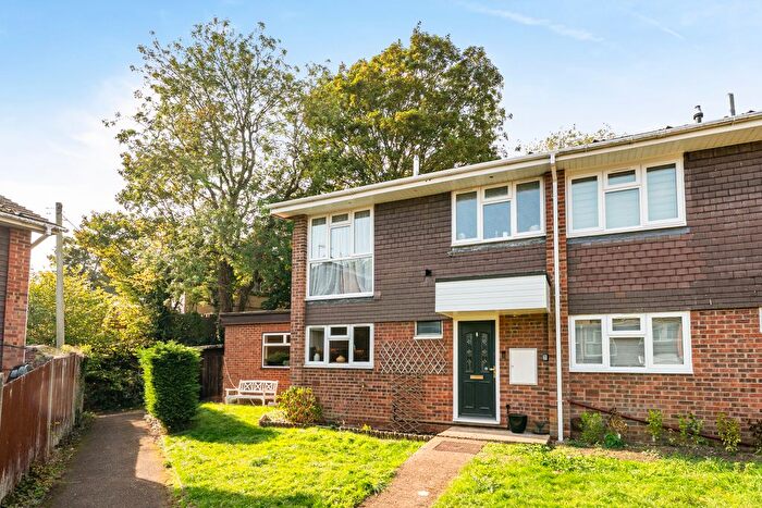 3 Bedroom End Of Terrace House For Sale In Whitlars Drive, Kings Langley, Hertfordshire, WD4
