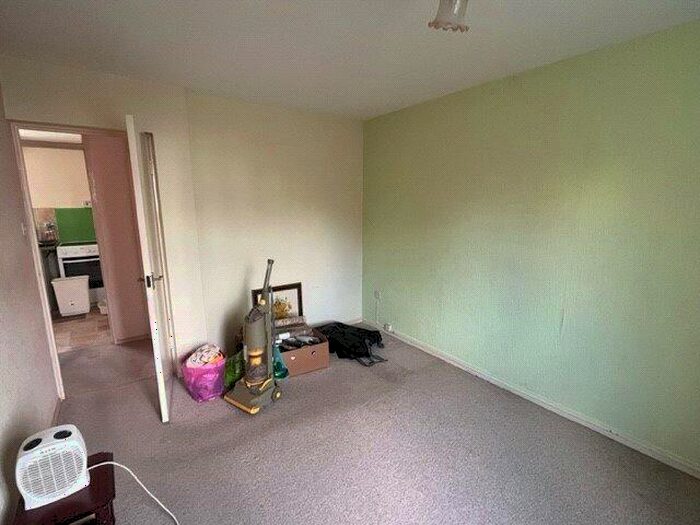 2 Bedroom Flat For Sale In Rhind Street, Bodmin, Cornwall, PL31