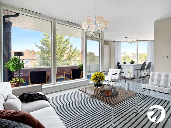 2 Bedroom Flat To Rent In River Cray House, Crayford Road, Crayford, Kent, DA1