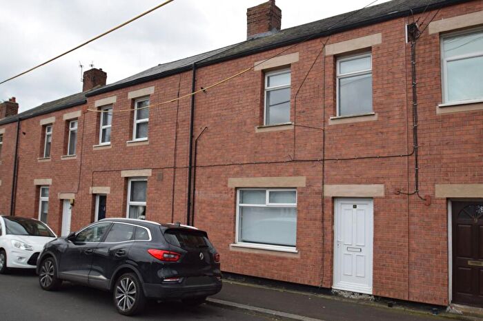 2 Bedroom House To Rent In Pine Street, Stanley, DH9
