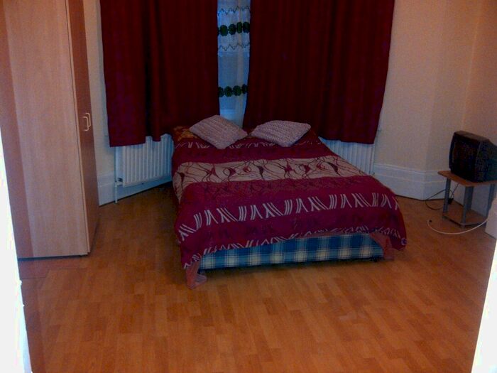 1 Bedroom Flat To Rent In Brixton Water Lane, Brixton, SW2