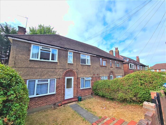 2 Bedroom Flat To Rent In Uphill Drive, Kingsbury Green, Kingsbury, London, NW9