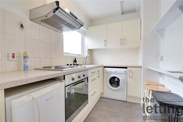 1 Bedroom Apartment To Rent In The Ridgeway, Enfield, Middlesex, EN2