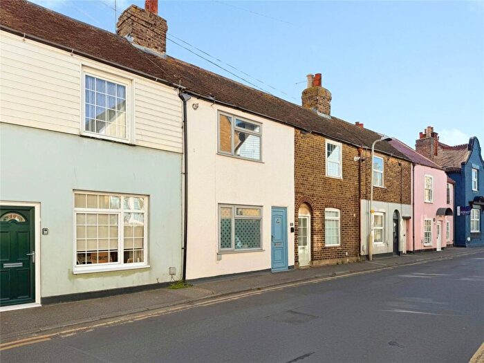 2 Bedroom House To Rent In Golf Road, Deal, Kent, CT14