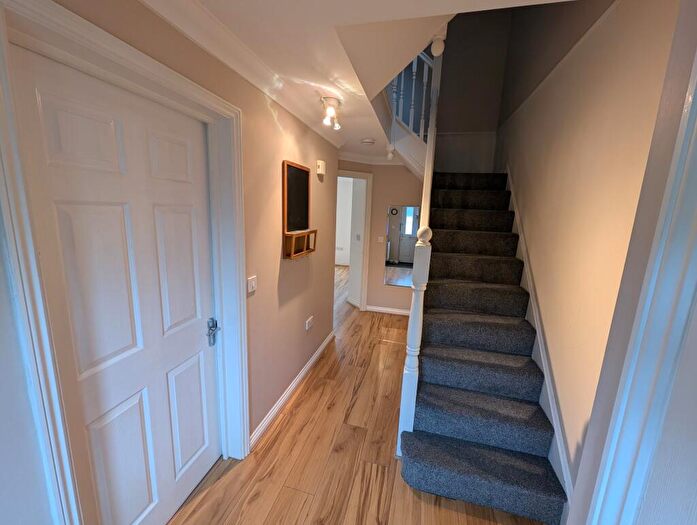 4 Bedroom House To Rent In Herons Court, Gilesgate, Durham, DH1