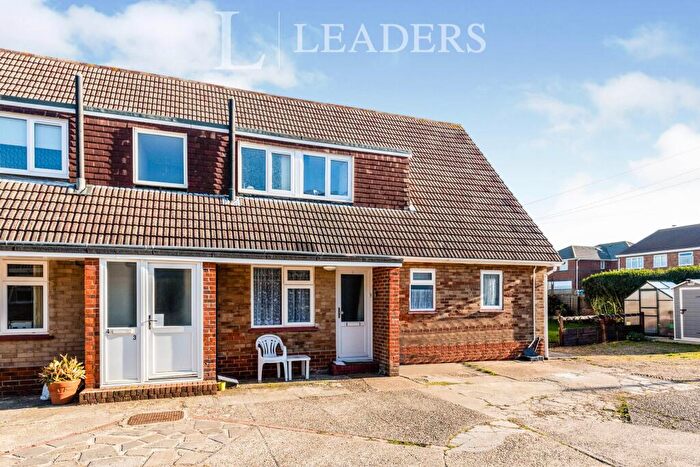 3 Bedroom Flat To Rent In Southwood Road, Hayling Island, PO11
