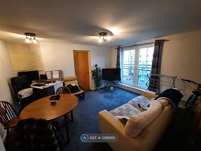 1 Bedroom Flat To Rent In Giles Street, Edinburgh, EH6