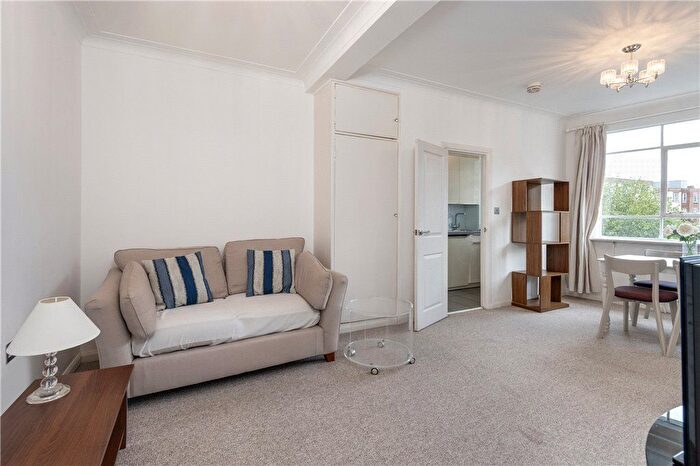 1 Bedroom Flat To Rent In Oslo Court, Prince Albert Road, NW8