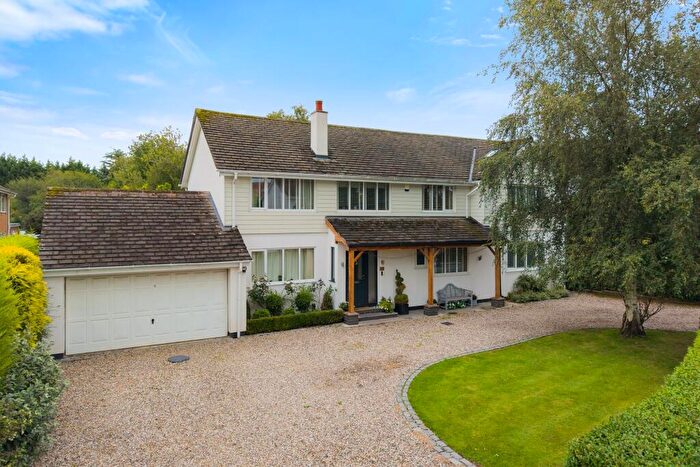 5 Bedroom Detached House For Sale In Beaufort Close, Alderley Edge, SK9