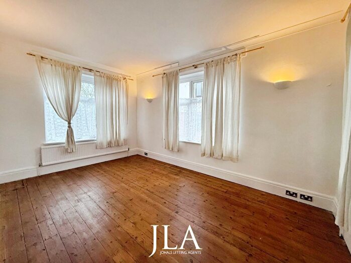 1 Bedroom Flat To Rent In Flat, London Road, Leicester, LE2