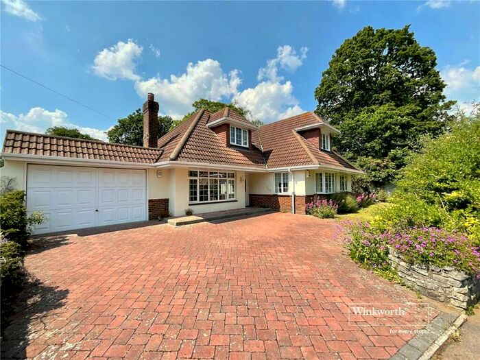 4 Bedroom Bungalow To Rent In Langley Road, Highcliffe, BH23