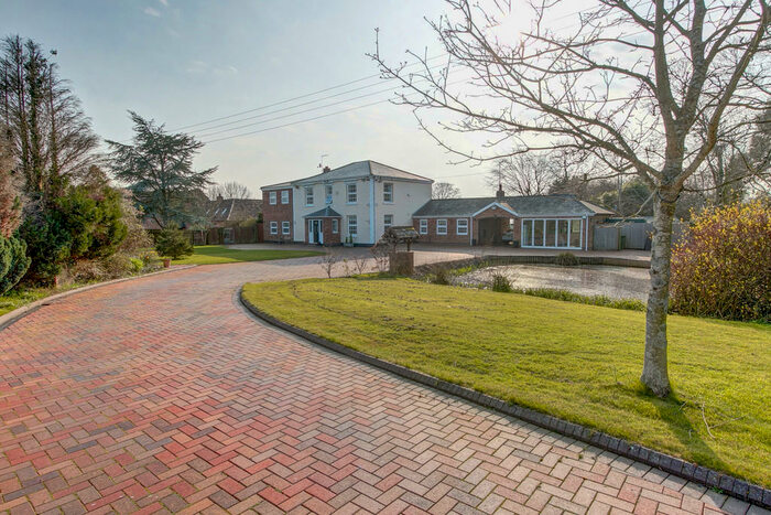 4 Bedroom Detached House For Sale In The Malt House, Evesham Road, Cookhill, Alcester, B49