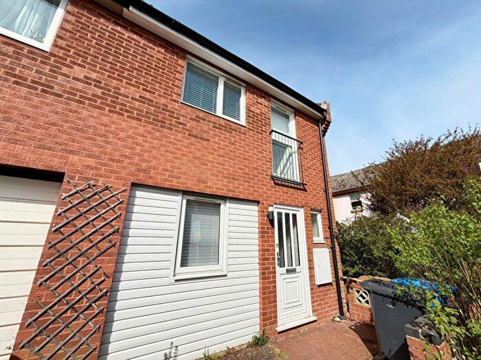 4 Bedroom End Of Terrace House To Rent In Brampton Court, Norwich, NR5