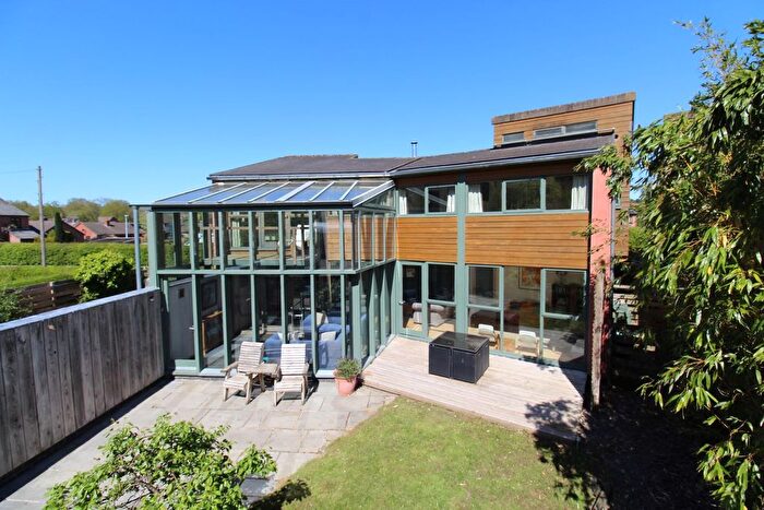 3 Bedroom Detached House For Sale In Harolds Field, Boughrood, Brecon, LD3