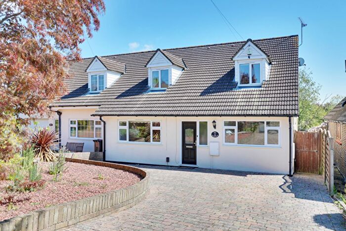 4 Bedroom Semi-Detached House For Sale In Mountview Road, Orpington, BR6