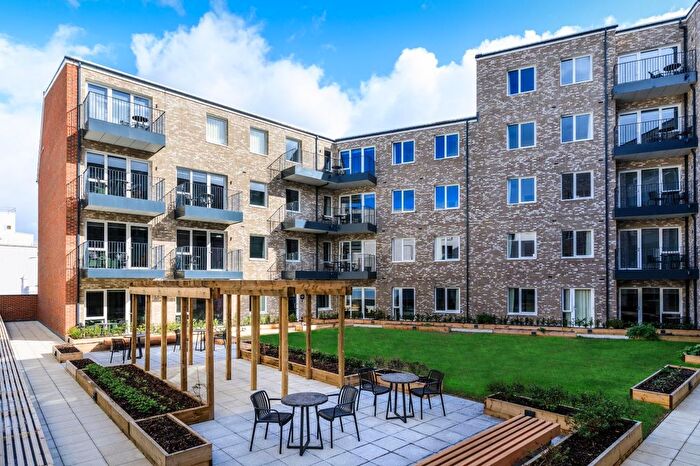 1 Bedroom Flat To Rent In Sextons Road, Bishop's Stortford, CM23