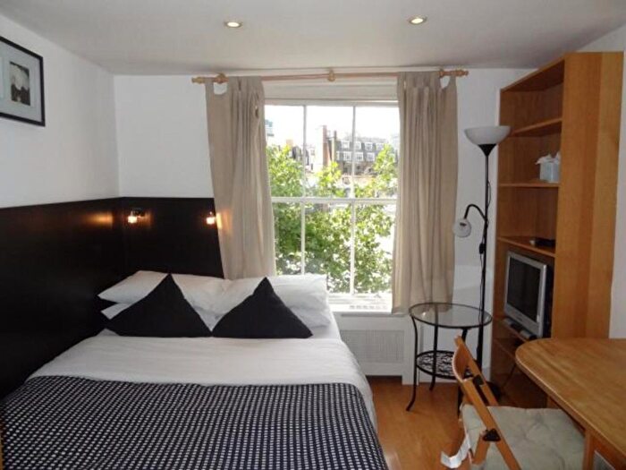 Studio To Rent In Cartwright Gardens, London, WC1H