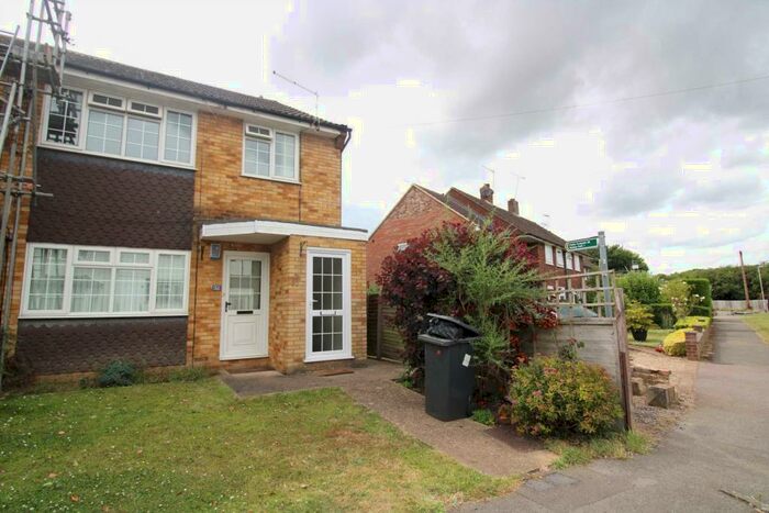2 Bedroom Maisonette To Rent In Blackhorse Lane, South Mimms, Potters Bar, EN6