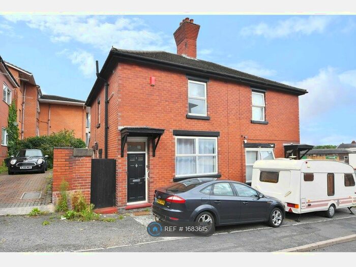 2 Bedroom Terraced House To Rent In Hornby Row, Stoke-On-Trent, ST4