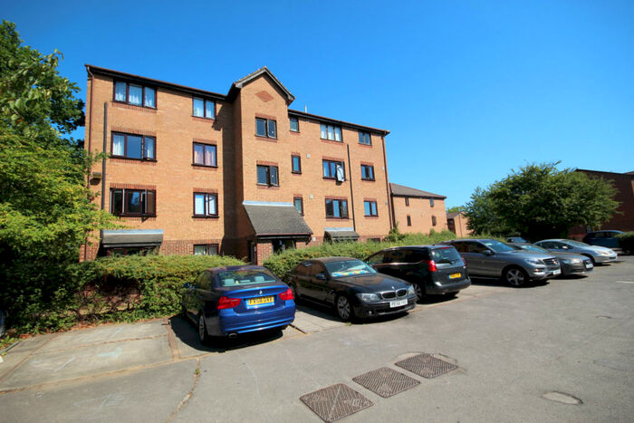 1 Bedroom Flat To Rent In Pempath Place, Wembley, Middlesex, HA9