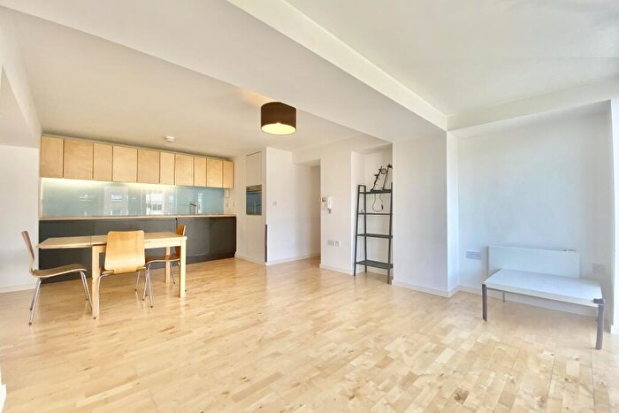 2 Bedroom Apartment To Rent In Saxton, The Avenue, Leeds, West Yorkshire, LS9