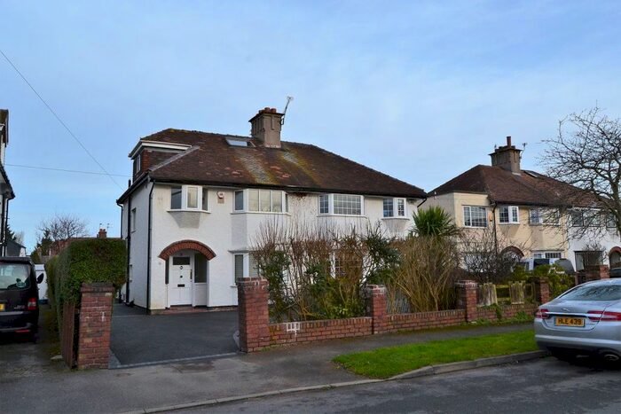 4 Bedroom Property To Rent In Briar Drive, Heswall, Wirral, CH60