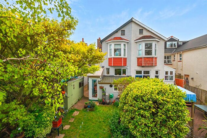 4 Bedroom Semi-Detached House For Sale In Richmond Road, Exmouth, EX8
