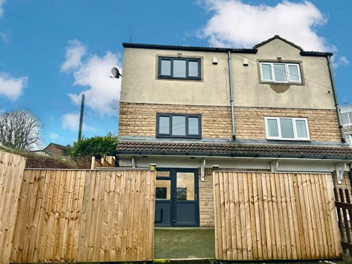 4 Bedroom Semi Detached House To Rent In Church Lane, Gomersal, Cleckheaton, West Yorkshire, BD19
