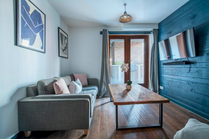 5 Bedroom Property To Rent In Flat, Shoe Amp; Boot Factory, Leicester, LE2