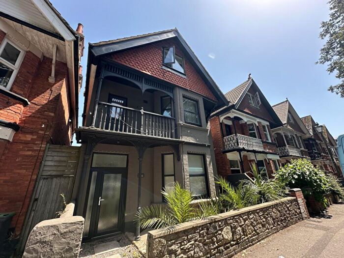 1 Bedroom Flat To Rent In Churchill Road, Bournemouth, BH1