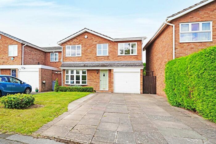 5 Bedroom Detached House For Sale In Ullenhall Road, Knowle, B93