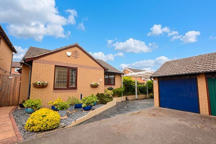 2 Bedroom Detached Bungalow For Sale In The Meer, Fleckney, Leicester, LE8