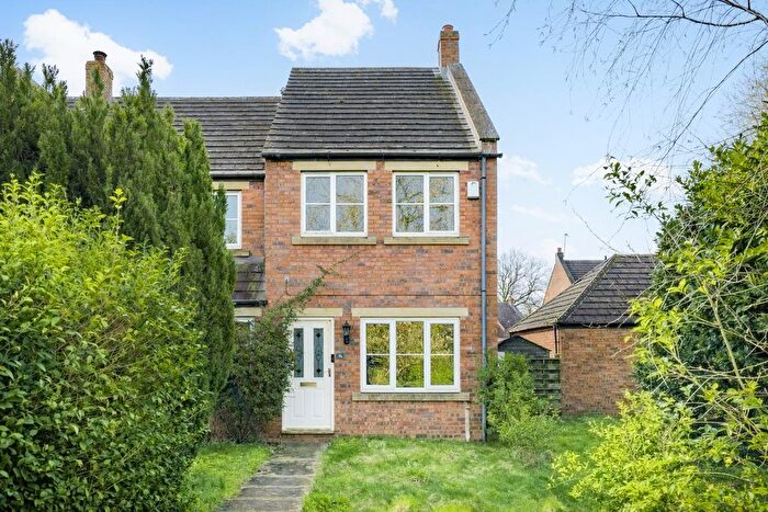 2 Bedroom End Terrace House For Sale In Rosecroft Way, York, YO30