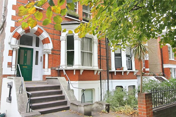 2 Bedroom Flat To Rent In Thorney Hedge Road, London, W4
