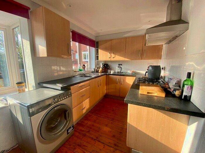 4 Bedroom Terraced House To Rent In Rectory Court, Botley, Southampton, Hampshire, SO30
