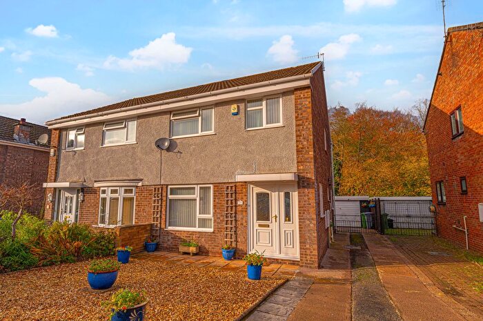 3 Bedroom Semi Detached House For Sale In Poplar Avenue, New Inn, NP4