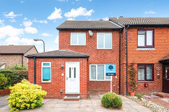 2 Bedroom End Terrace House For Sale In Connaught Gardens, Morden, SM4