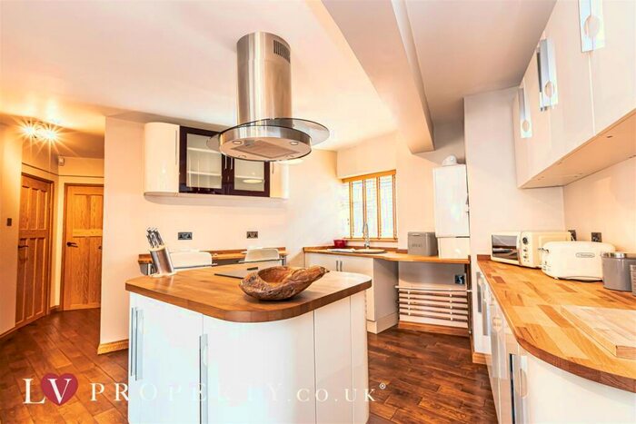 2 Bedroom Apartment To Rent In Rea Street, Birmingham City Centre, B5