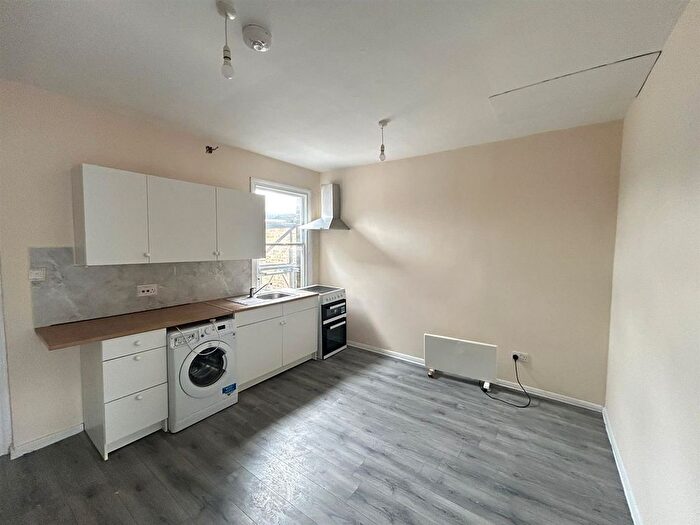 1 Bedroom Property To Rent In Hertford Road, Enfield, EN3
