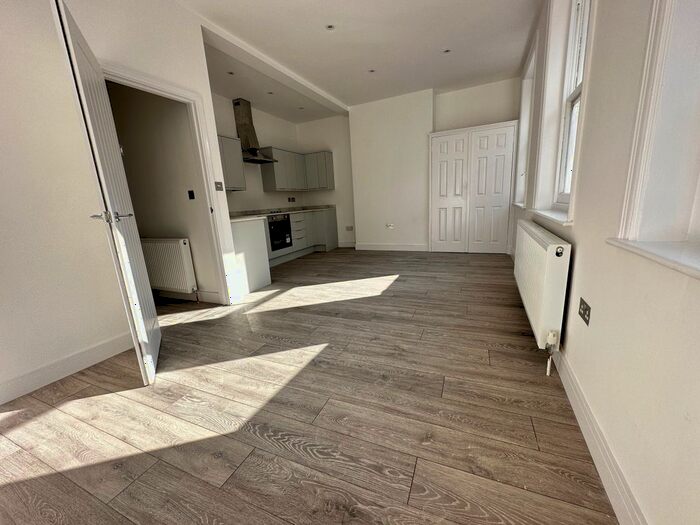 1 Bedroom Flat To Rent In Westbrook, Mill Street, Loose, Maidstone, ME15