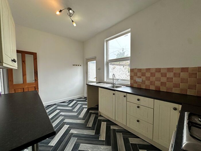 2 Bedroom Property To Rent In Ashton Road, Hyde, SK14