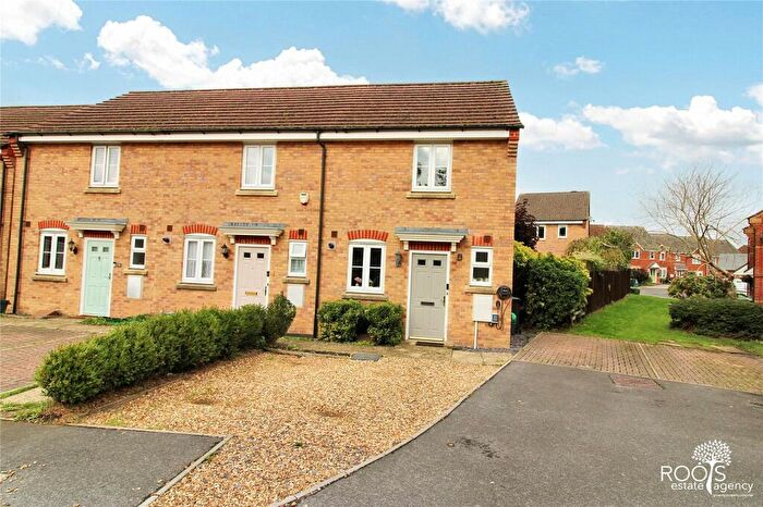2 Bedroom End Of Terrace House For Sale In Laurel Gardens, Thatcham, Berkshire, RG19
