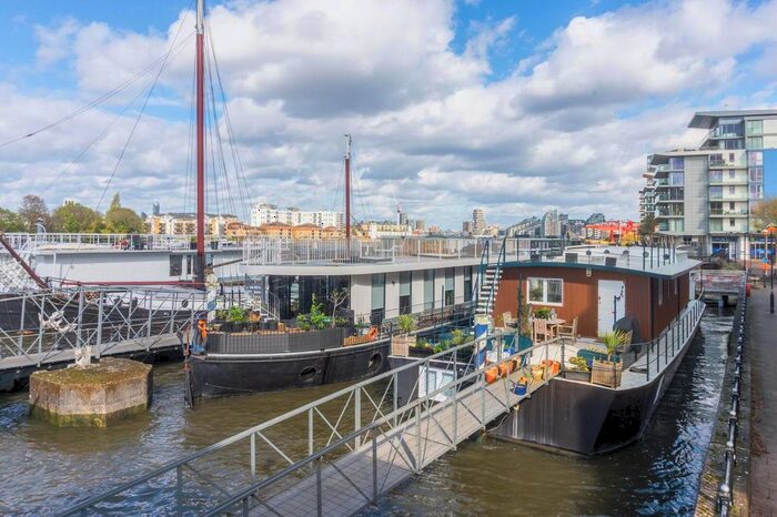 5 Bedroom Property To Rent In Lightermans Walk, Wandsworth, SW18