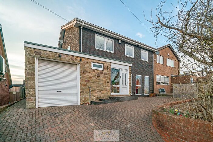 3 Bedroom Detached House For Sale In Mason Avenue, Aughton, Sheffield, S26