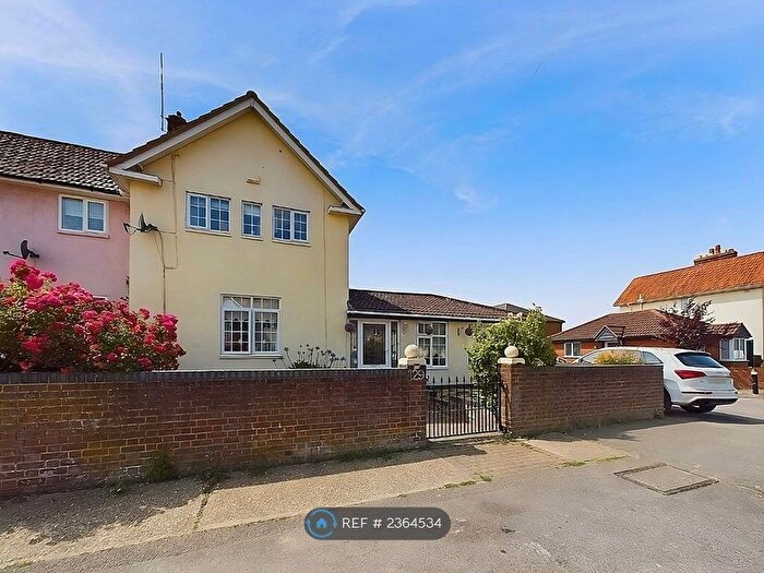 3 Bedroom End Of Terrace House To Rent In Collingwood Road, Colchester, CO3