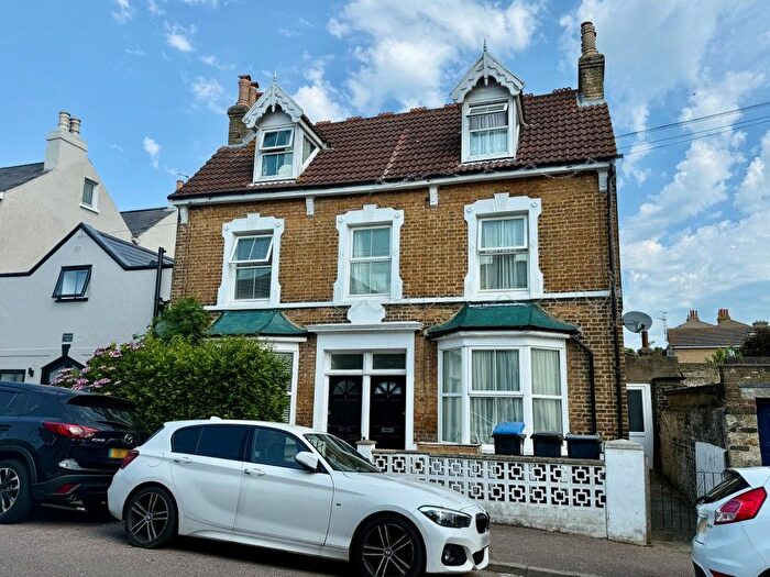 6 Bedroom Semi Detached House For Sale In Amp; Mays Road, Ramsgate, Kent, CT11